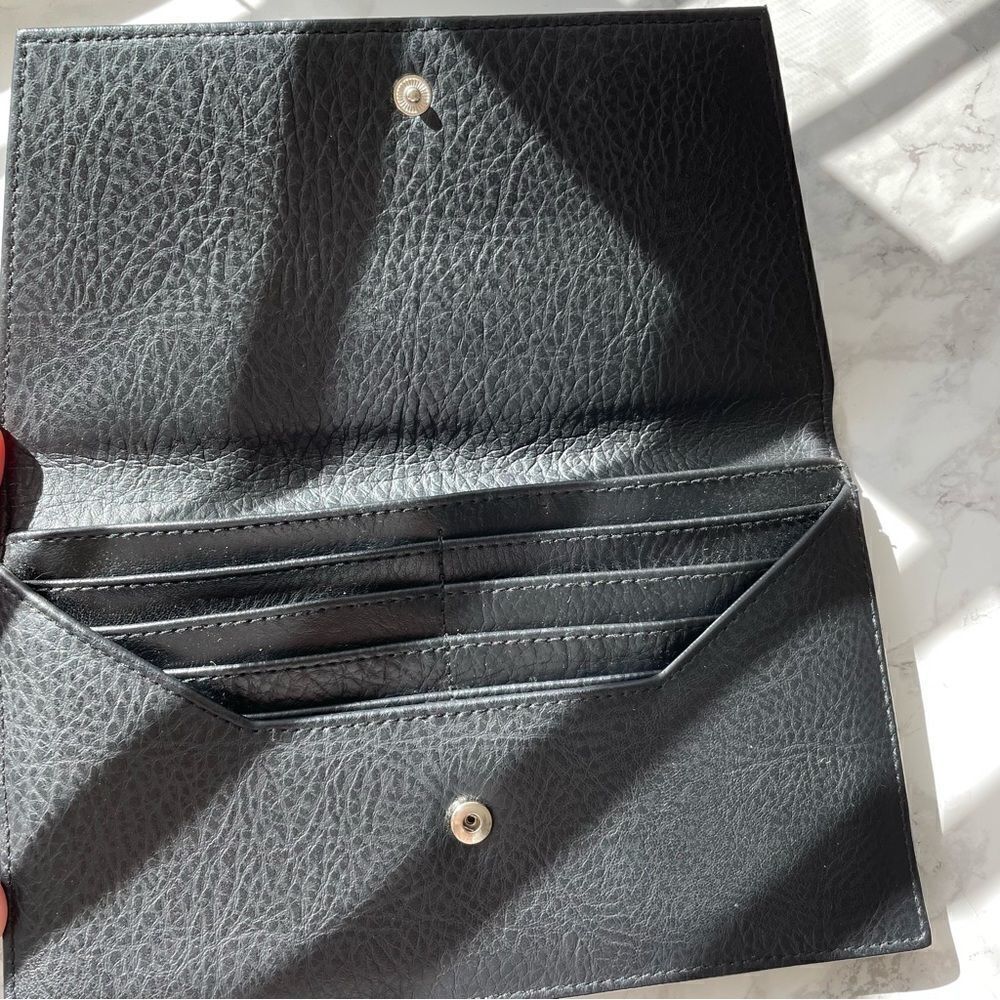 MAT & NAT Vegan Wallet - Picture 4 of 8